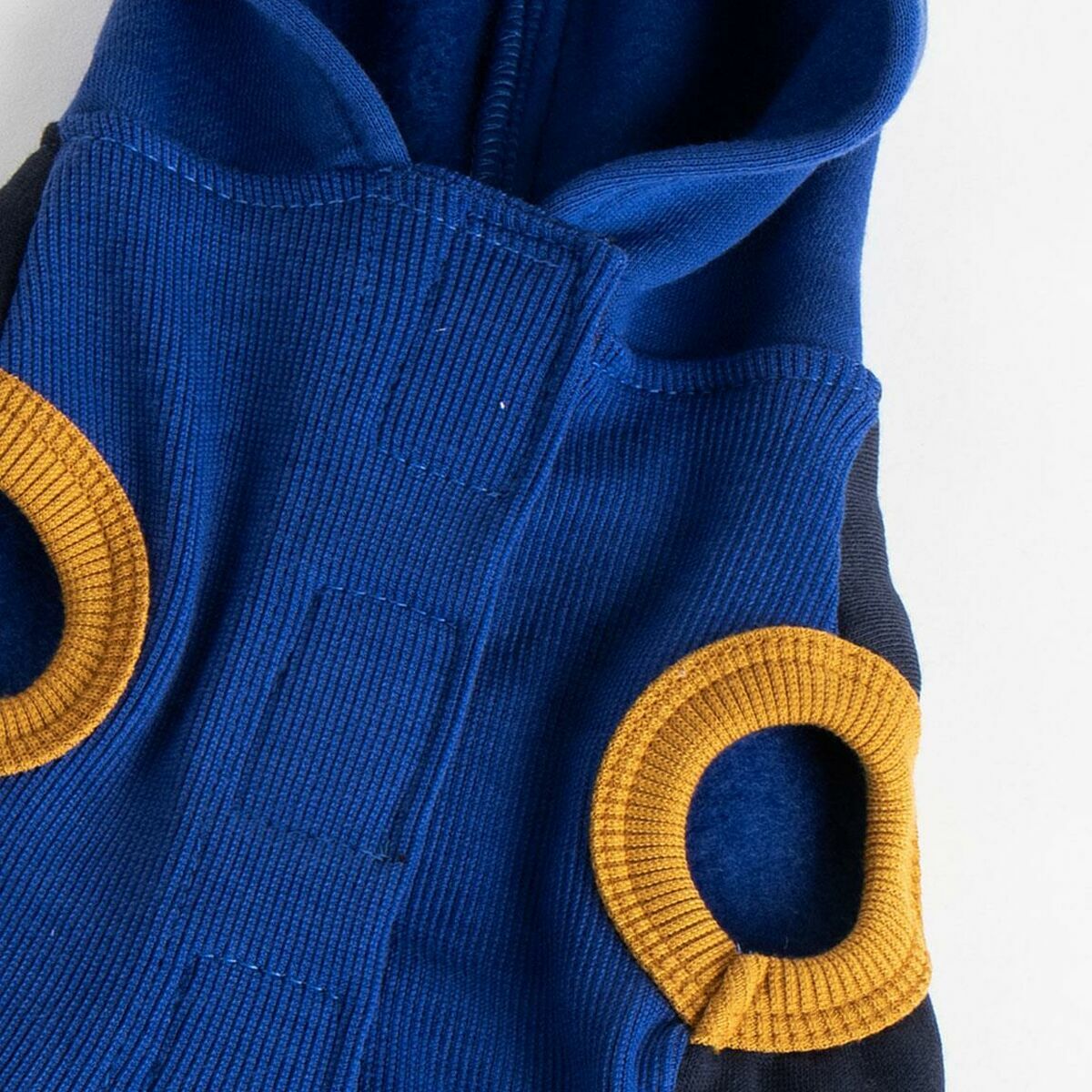 V3H9F0D38B6407061A88ACAB6E2E87C7451R6446429P3